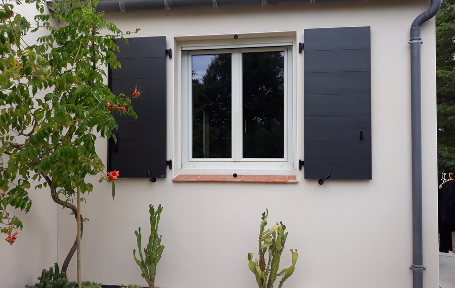 Volets battants &eacute;pur&eacute;s &agrave;&nbsp;MARGUERITTES